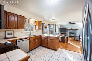 2929 Walton Creek Dr, Colorado Springs, CO 80922 - Photo 7