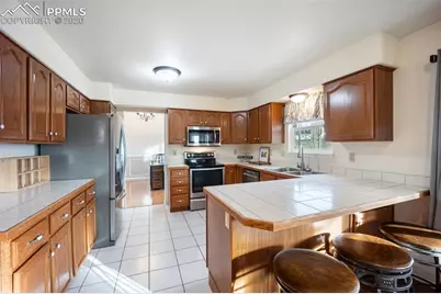 2929 Walton Creek Drive, Colorado Springs, CO 80922 - Photo 9