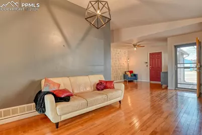 5575 Jennifer Lane, Colorado Springs, CO 80917 - Photo 9