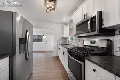 634 N Corona Street, Colorado Springs, CO 80903 - Photo 9