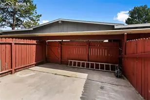 392 W Rockrimmon Blvd, Colorado Springs, CO 80919 - Photo 3