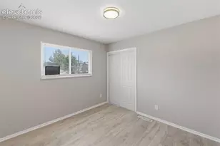 2717 King St, Colorado Springs, CO 80904 - Photo 9