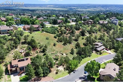 7137 Oak Valley Drive, Colorado Springs, CO 80919 - Photo 11