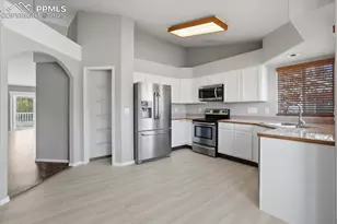 5370 Bradley Cir, Colorado Springs, CO 80911 - Photo 3