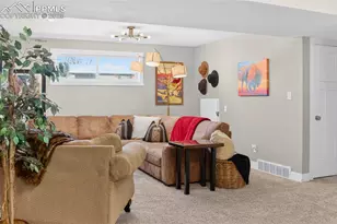 1110 Bowser Dr, Colorado Springs, CO 80909 - Photo 23