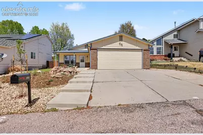 5265 Cosmic Light Drive, Colorado Springs, CO 80917 - Photo 3