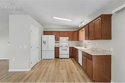 5265 Cosmic Light Drive, Colorado Springs, CO 80917 - Photo 9