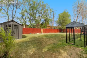 1906 Mt Vernon St, Colorado Springs, CO 80909 - Photo 25