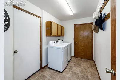 3913 Whisper Hollow Drive, Colorado Springs, CO 80920 - Photo 9