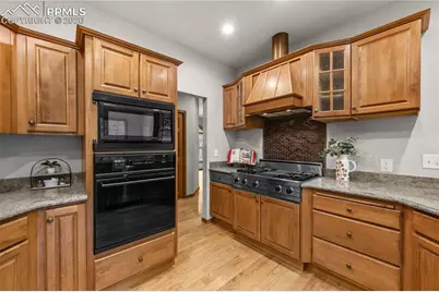 8360 Wranglers Way, Colorado Springs, CO 80908 - Photo 17