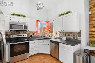 5938 Wisteria Dr, Colorado Springs, CO 80919 - Photo 13