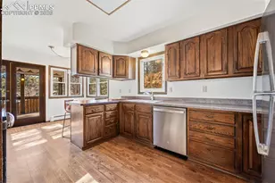 7310 Timber Grove Pl, Colorado Springs, CO 80919 - Photo 11