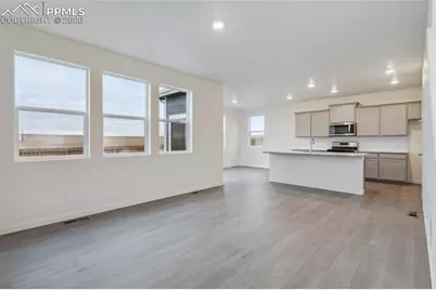 11751 Foraker Lane, Colorado Springs, CO 80925 - Photo 5