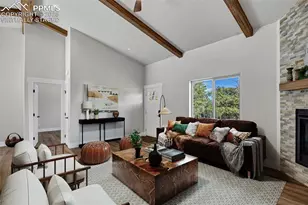 2627 Pikes Peak Dr, Florissant, CO 80816 - Photo 9