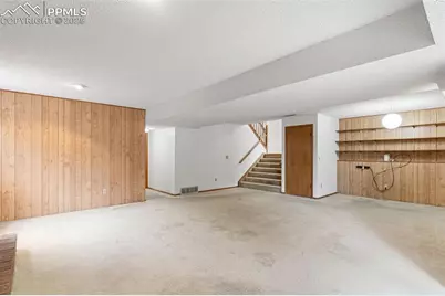 2620 Fairway Drive, Colorado Springs, CO 80909 - Photo 17