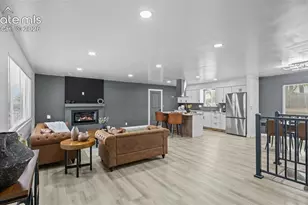 1341 Saratoga Dr, Colorado Springs, CO 80910 - Photo 3