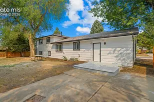 1341 Saratoga Dr, Colorado Springs, CO 80910 - Photo 19
