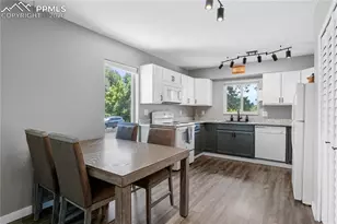 4742 Villa Cir, Colorado Springs, CO 80918 - Photo 9