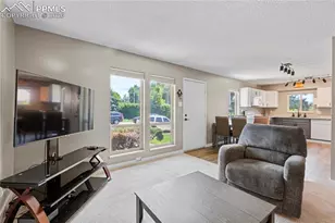 4742 Villa Cir, Colorado Springs, CO 80918 - Photo 7