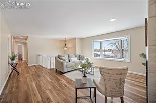 702 Paradise Ln, Colorado Springs, CO 80904 - Photo 3