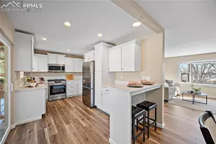 702 Paradise Ln, Colorado Springs, CO 80904 - Photo 11