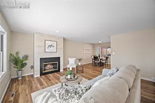 702 Paradise Ln, Colorado Springs, CO 80904 - Photo 5