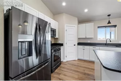 1154 E Laramie Avenue, Pueblo West, CO 81007 - Photo 13