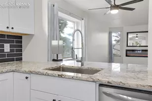 532 Shady Crest Cir, Colorado Springs, CO 80916 - Photo 9