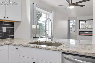 532 Shady Crest Circle, Colorado Springs, CO 80916 - Photo 9