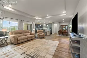 6712 Golden Briar Ln, Colorado Springs, CO 80927 - Photo 3