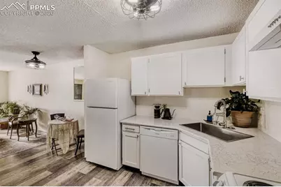 6414 Village Lane, Colorado Springs, CO 80918 - Photo 9