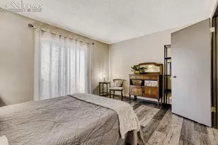 6414 Village Ln, Colorado Springs, CO 80918 - Photo 11