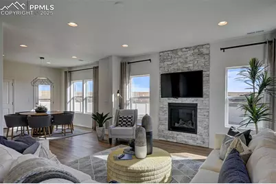 5133 Devers Court, Colorado Springs, CO 80925 - Photo 7