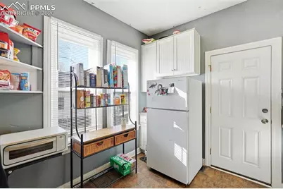 936 E Moreno Avenue, Colorado Springs, CO 80903 - Photo 5