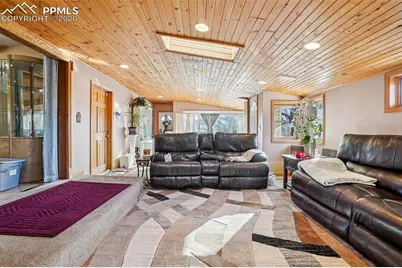 351 S Peoria Circle, Aurora, CO 80012 - Photo 9