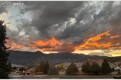 2979 Mesa Road #D, Colorado Springs, CO 80904 - Photo 3