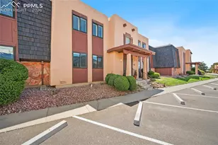 2979 Mesa Rd, Colorado Springs, CO 80904 - Photo 35