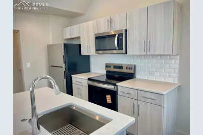 3541 Greenways Main Boulevard, Colorado Springs, CO 80922 - Photo 9