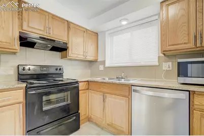 2921 Straus Lane, Colorado Springs, CO 80907 - Photo 31