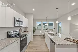 728 E Campbell Ln, Pueblo West, CO 81007 - Photo 17