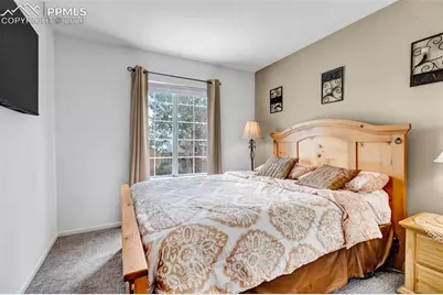 18215 E Warren Avenue, Aurora, CO 80013 - Photo 35