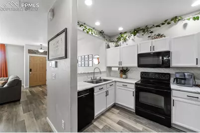 7375 Sandy Springs Point, Fountain, CO 80817 - Photo 19