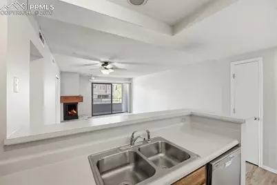 960 Acapulco Court, Colorado Springs, CO 80910 - Photo 9