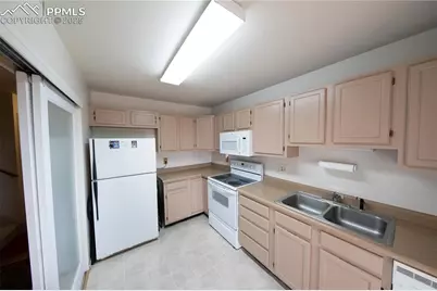 6601 Bobtail Drive, Colorado Springs, CO 80911 - Photo 11