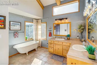 528 Mohawk Heights, Florissant, CO 80816 - Photo 25