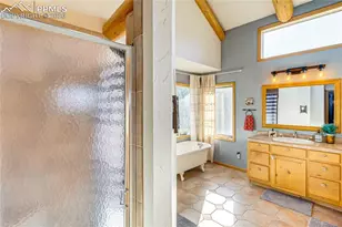 528 Mohawk Heights, Florissant, CO 80816 - Photo 27