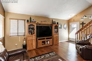 4576 Hennings Dr, Colorado Springs, CO 80911 - Photo 9