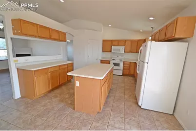 228 W Kyle Drive, Pueblo, CO 81007 - Photo 15