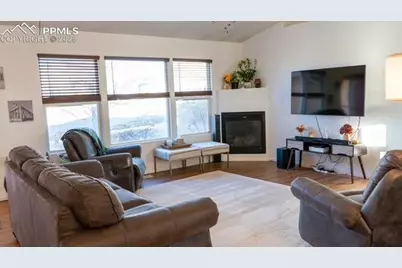 228 W Kyle Drive, Pueblo, CO 81007 - Photo 7