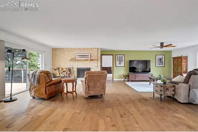 2832 Country Club Circle, Colorado Springs, CO 80909 - Photo 5